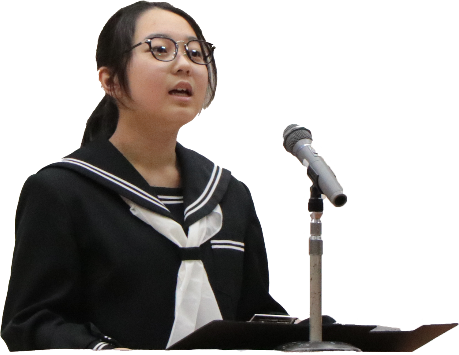 生徒会長　大﨑　優奈　さん