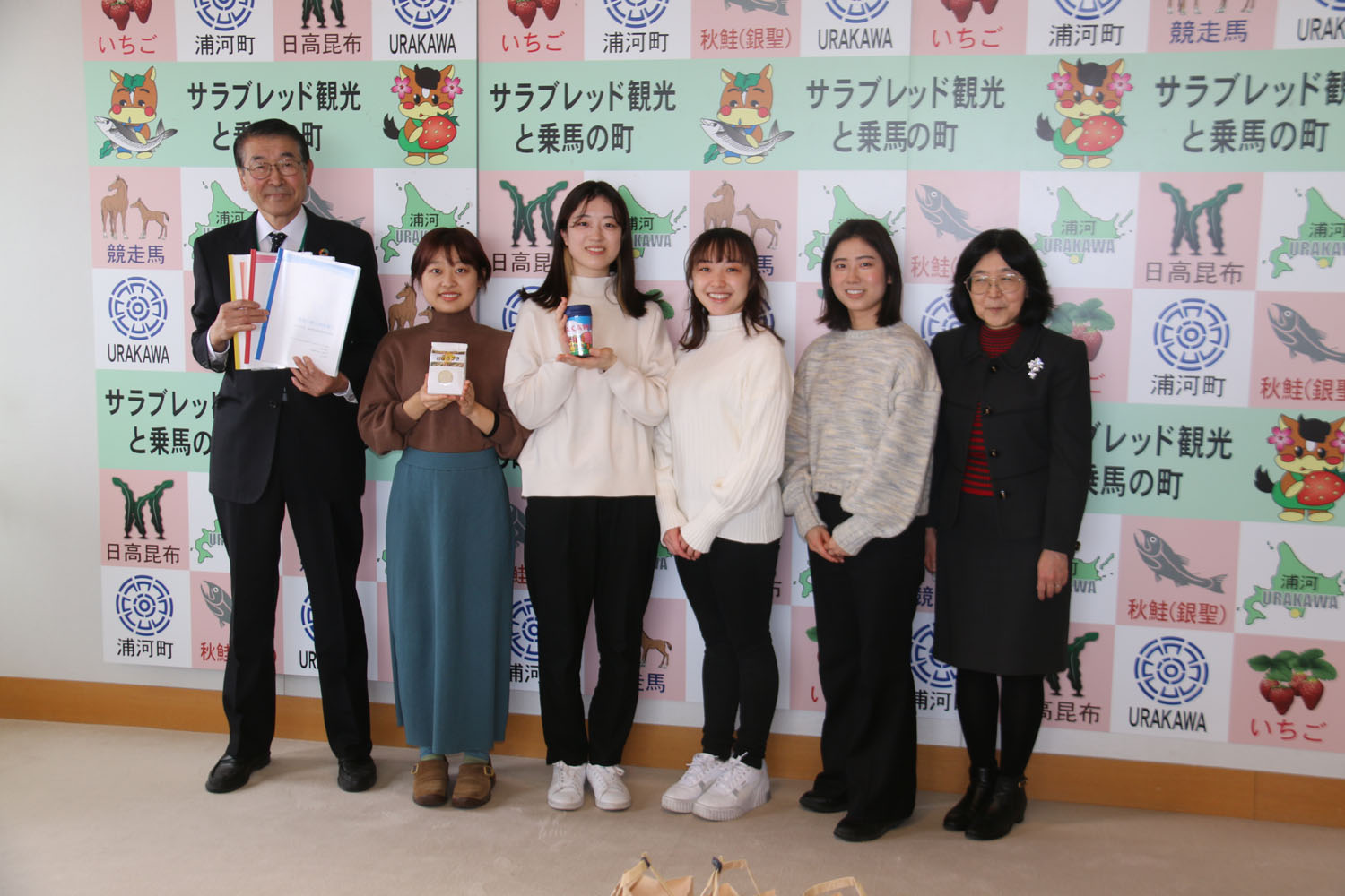 日本女子大生が夏いちごについての研究成果を発表しましたのサムネイル