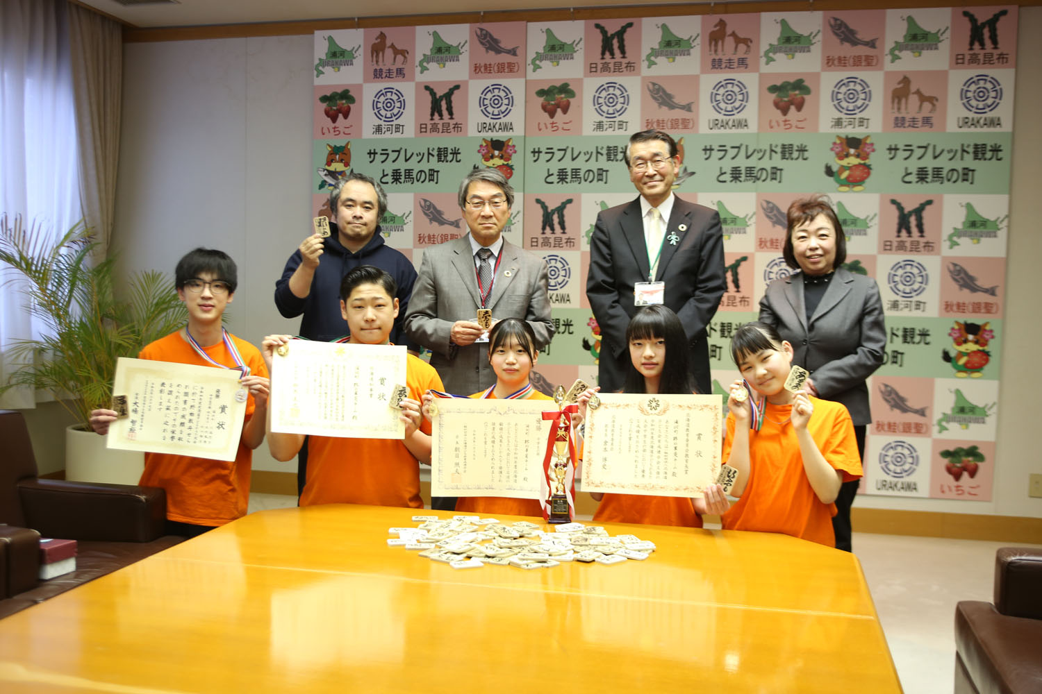 北海道子どもかるた大会で中学生が見事優勝しましたのサムネイル