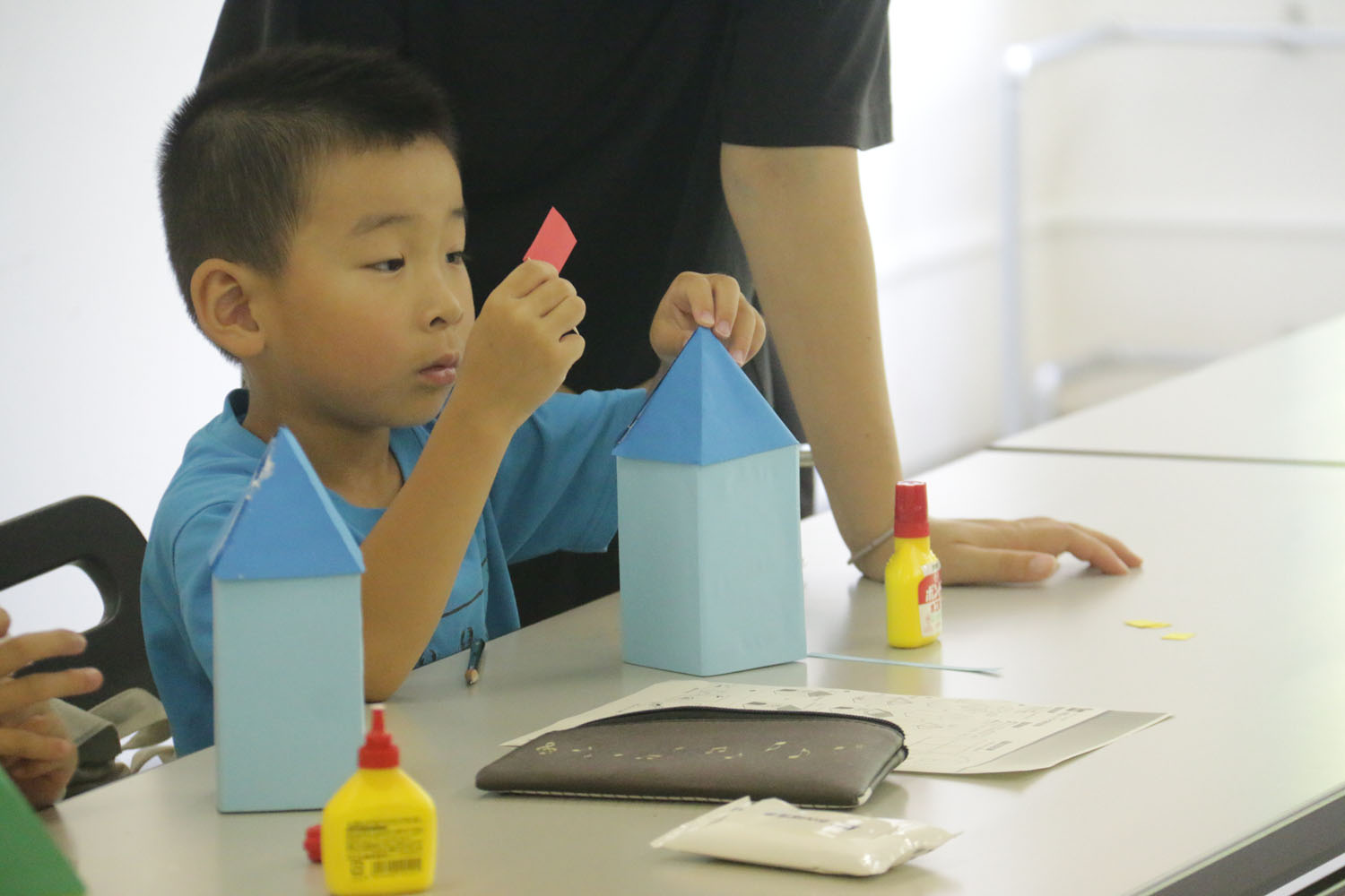 夏休みの工作に牛乳パックを使った貯金箱を作りましたのサムネイル