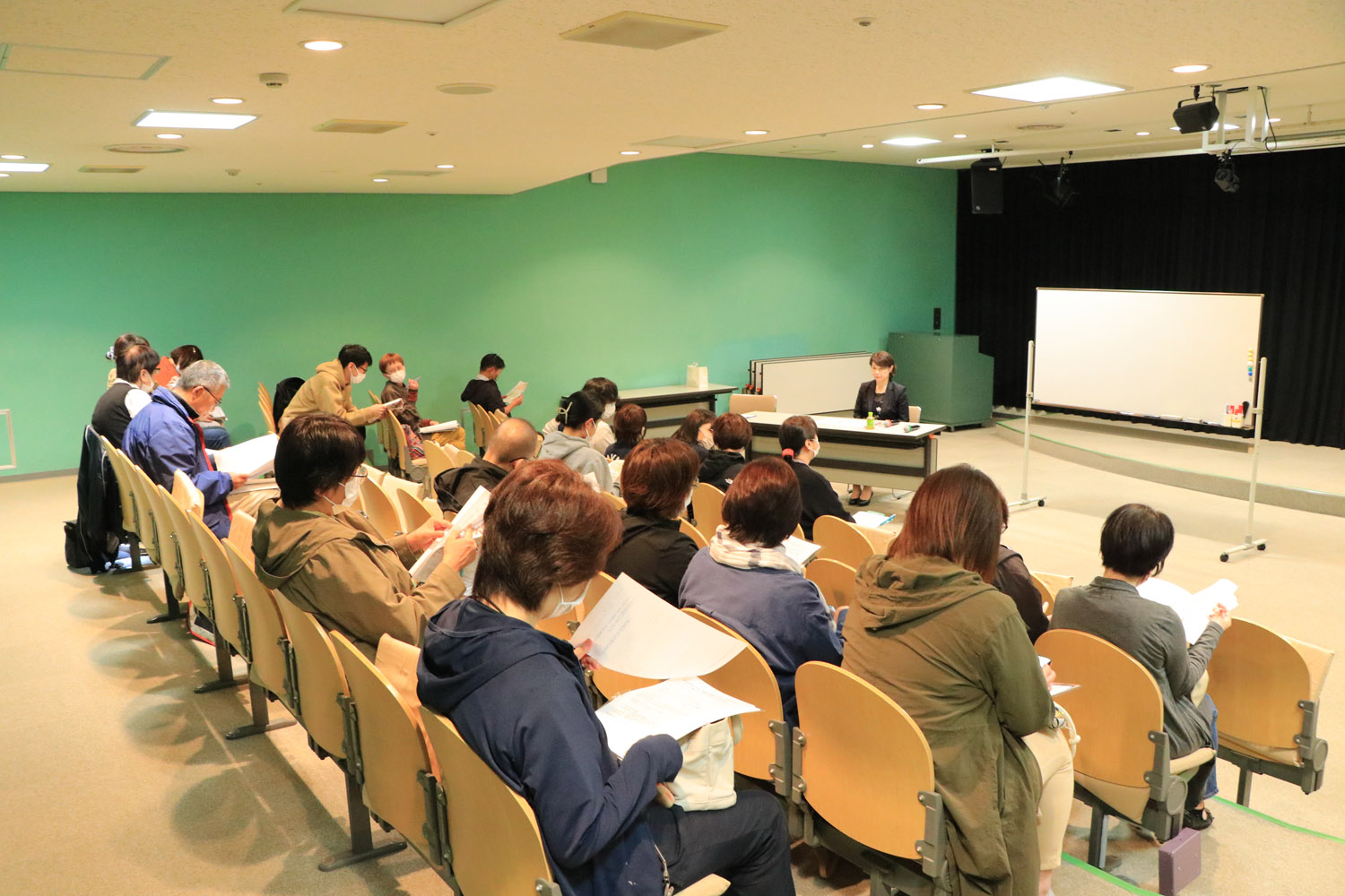 医療、介護の関係者がメンタルヘルスについて学ぶのサムネイル