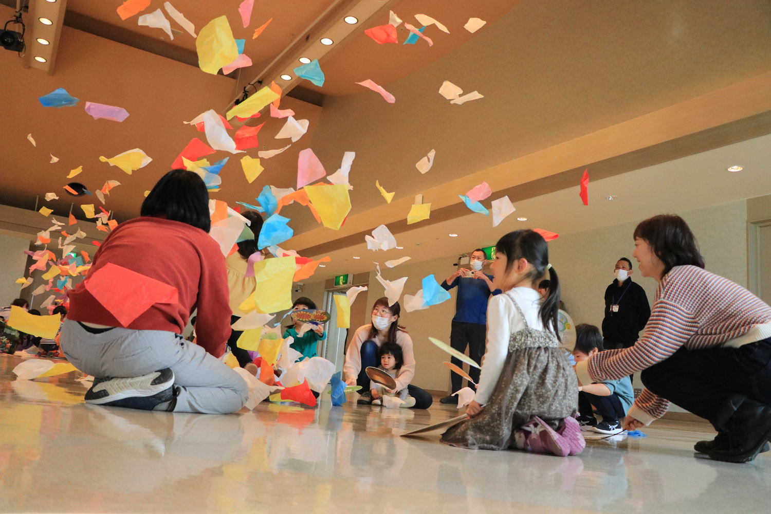 親子で楽しくふれあう。親子ふれあい講座のサムネイル