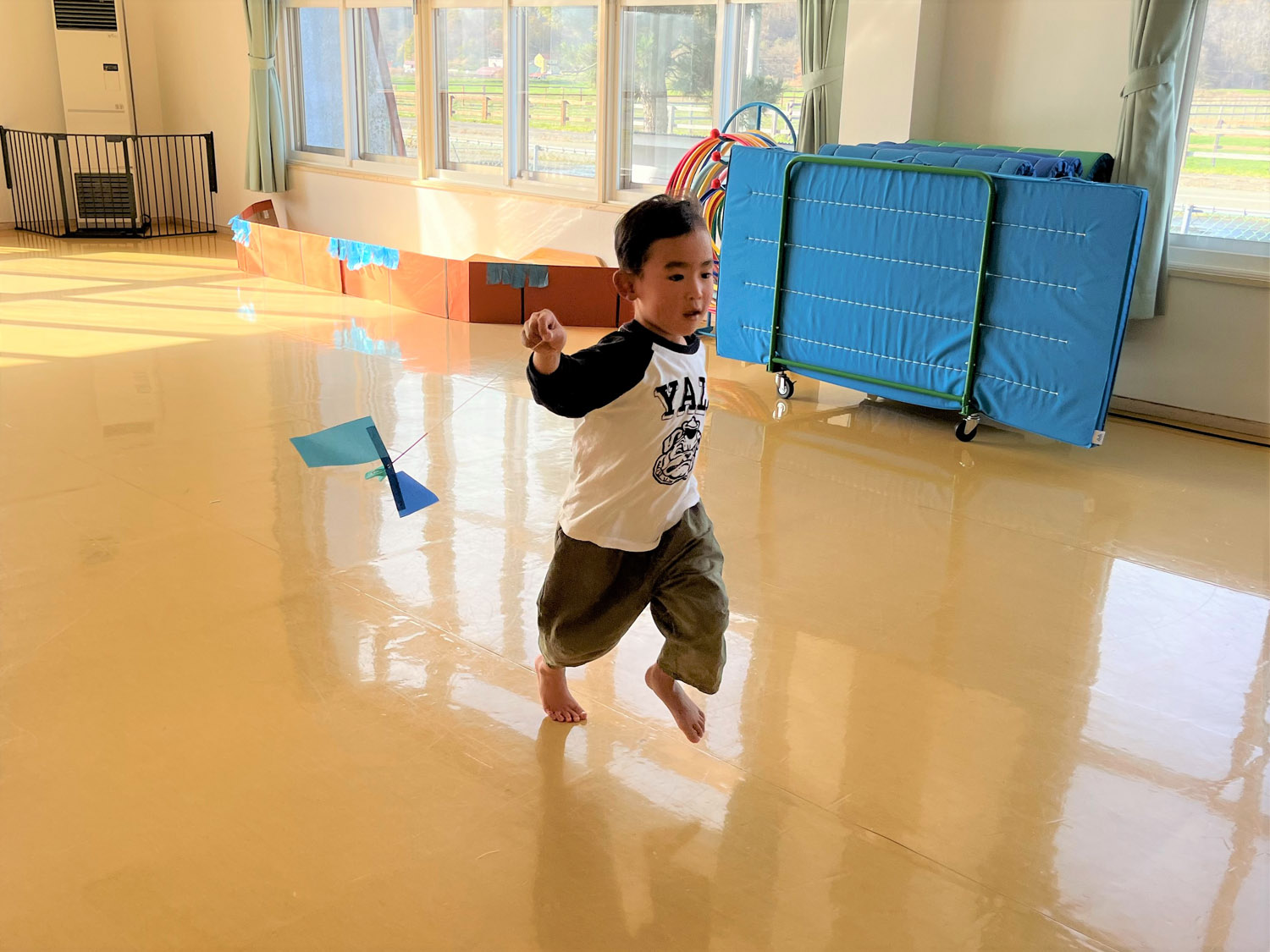 荻伏保育所でのあそびの様子のサムネイル