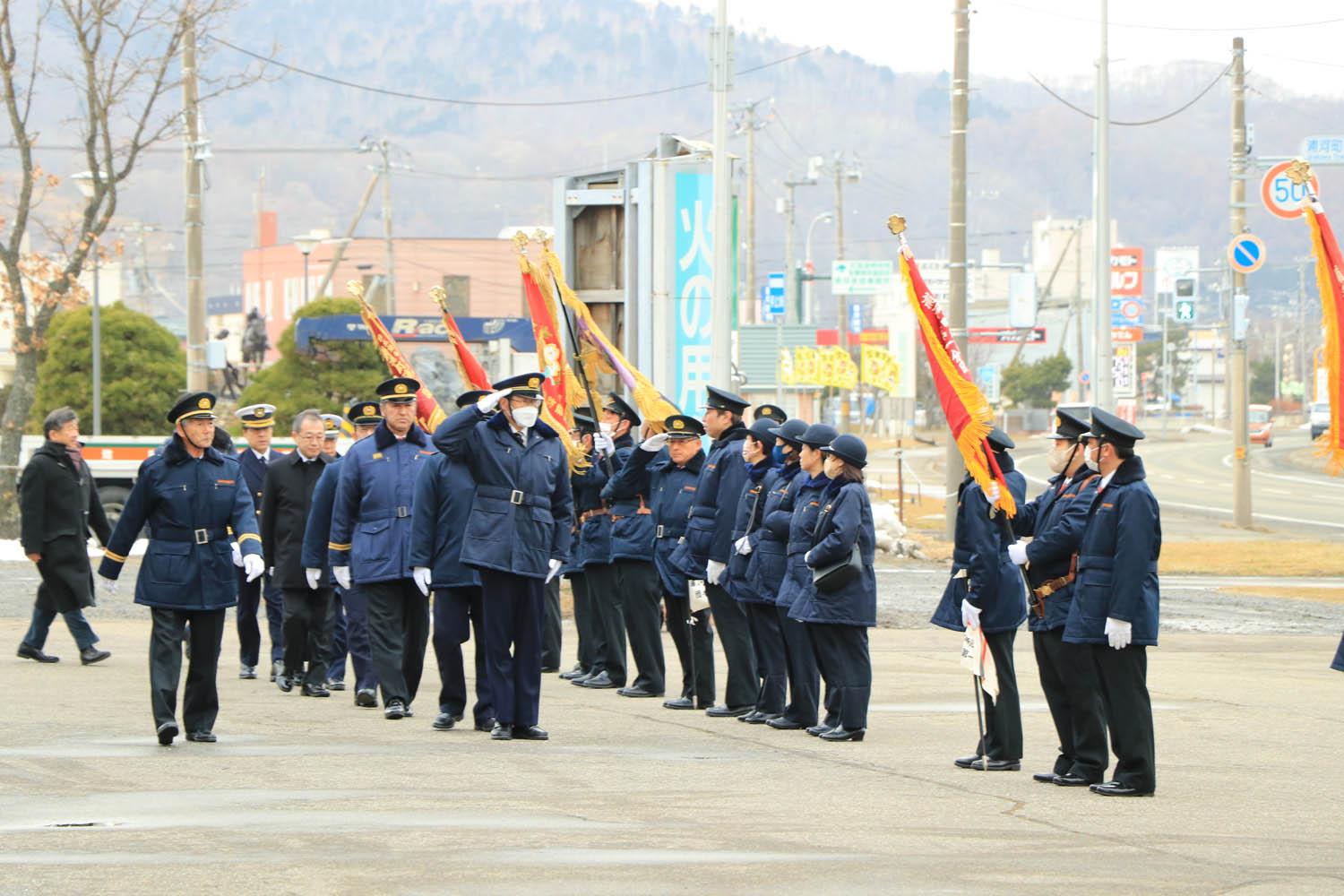 団員らが防災・防火への決意を新たに「消防出初式」のサムネイル