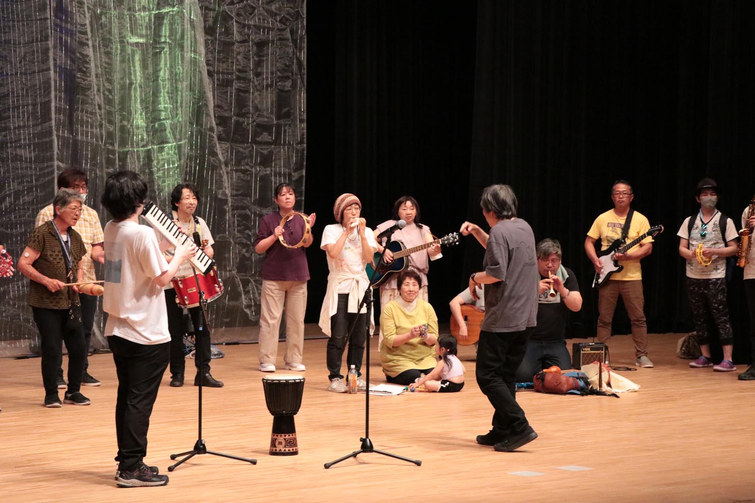 即興演奏を通じて音楽の楽しさを体験しましたのサムネイル