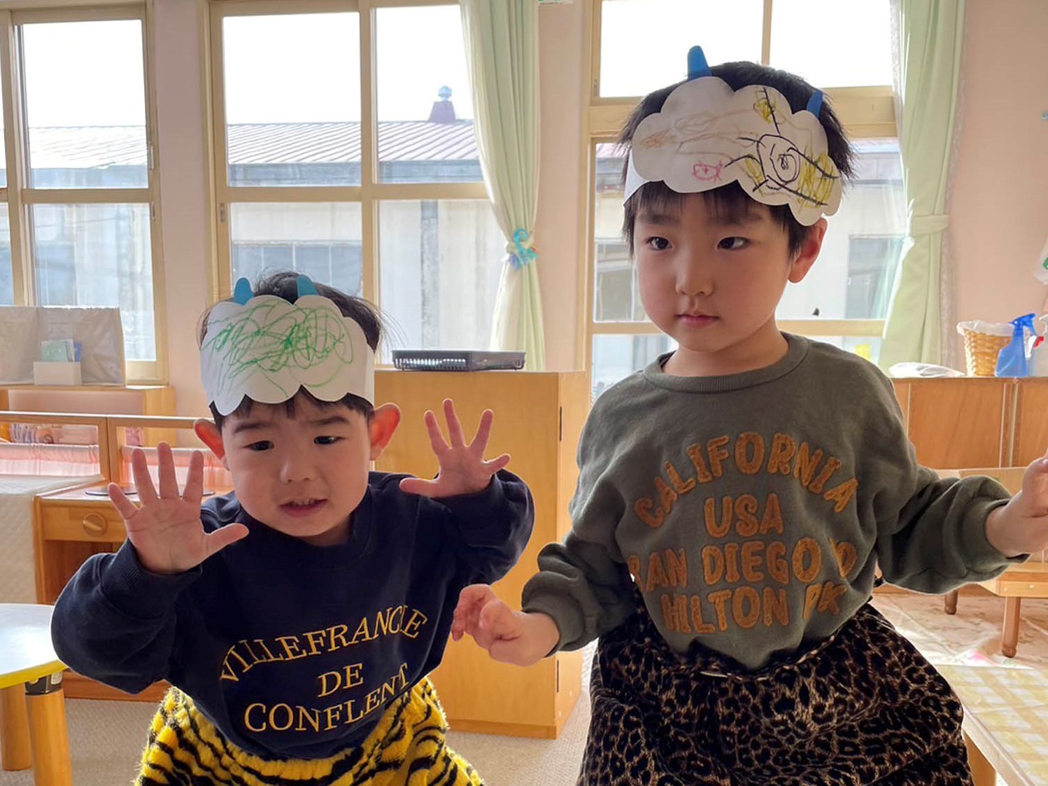 荻伏保育所で豆まき「おにはそと～！」のサムネイル