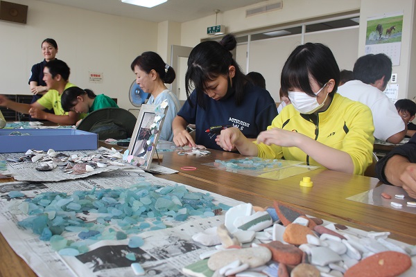 ゴミのポイ捨て問題を啓発し、海をキレイにのサムネイル