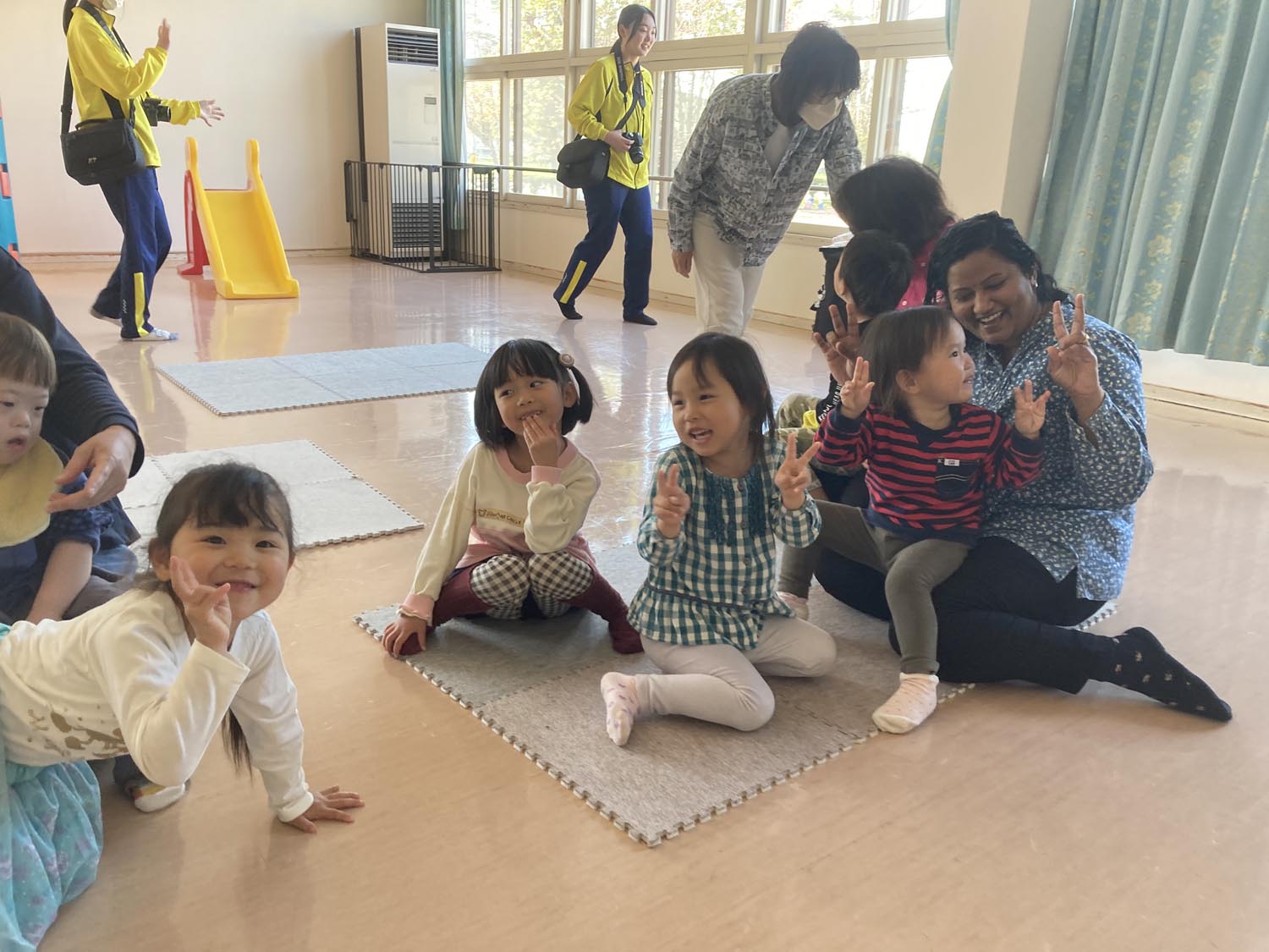 第2弾「うらかわ保育の魅力写真展」に向けて撮影のサムネイル