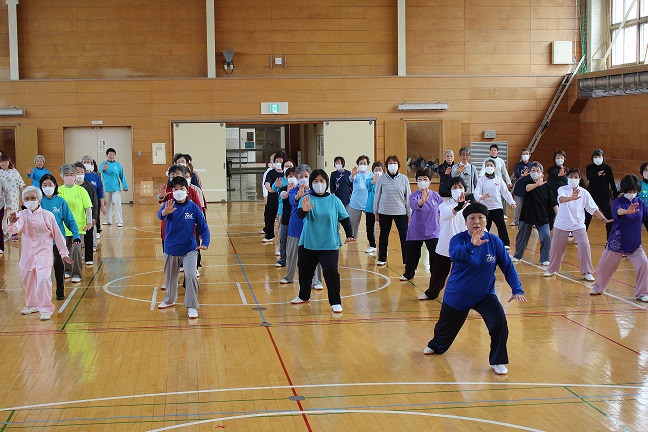 太極拳チャンピオンによる太極拳講習会が開催のサムネイル