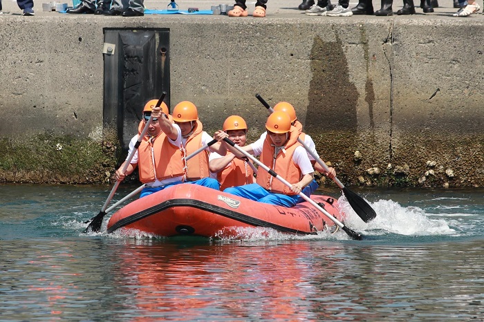 海上の安全安心を守るため救難技術を競うのサムネイル