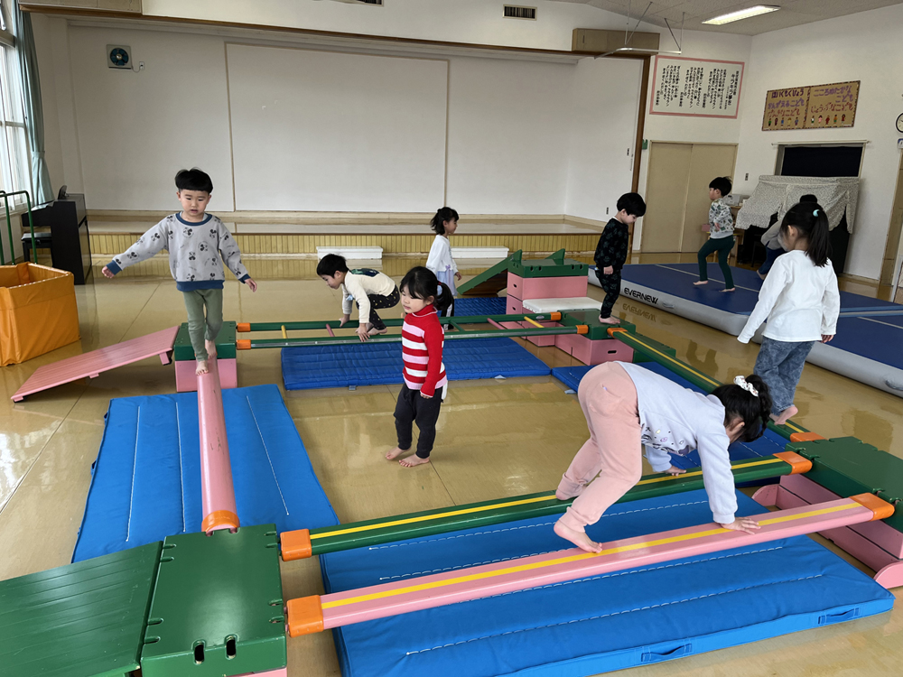 巧技台であそぶの楽しいよ！のサムネイル